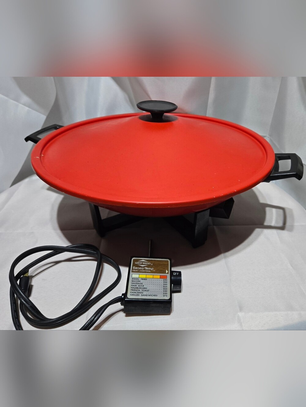 Vintage West Bend Nonstick Red 14" Electric Wok Red With Lid